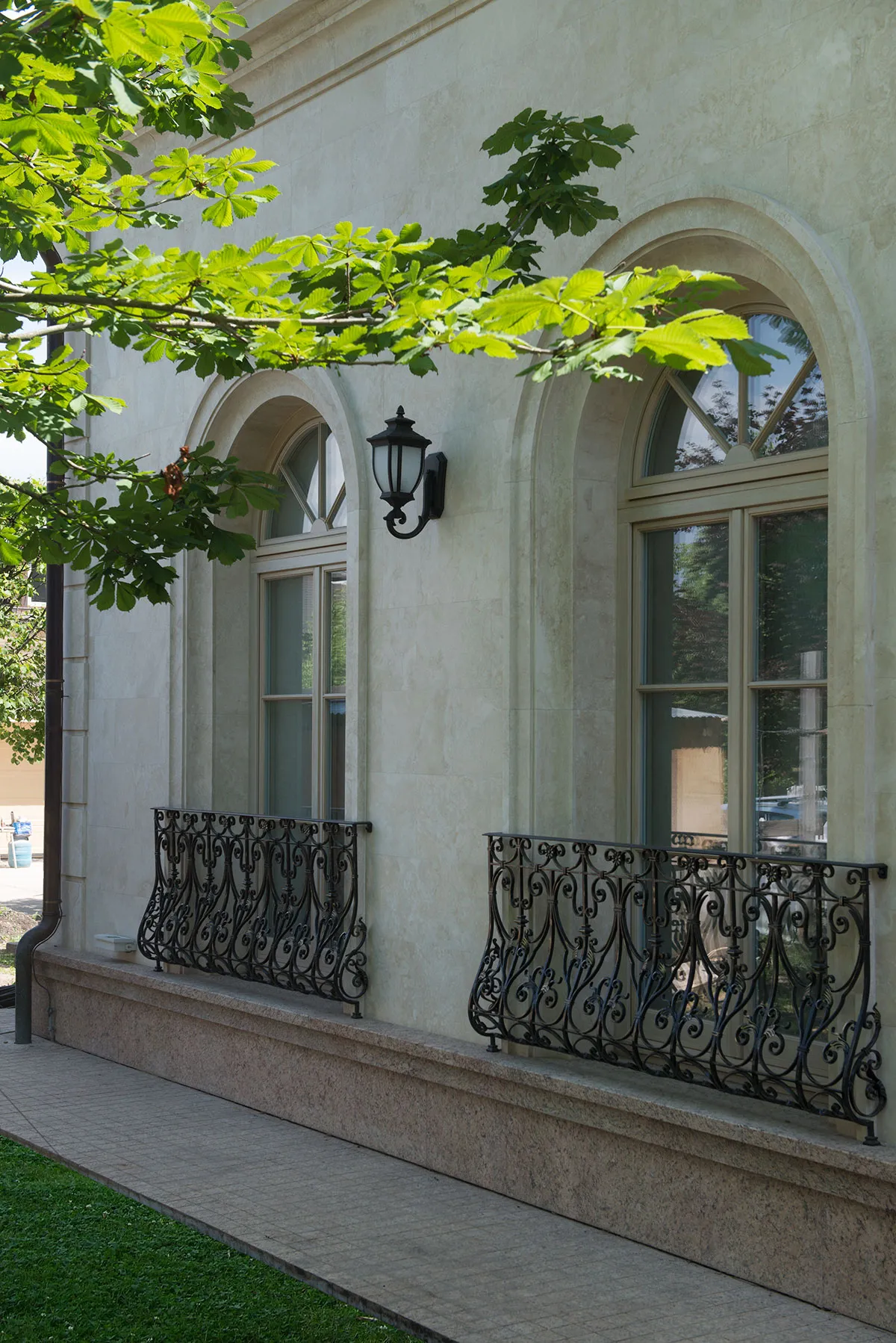 Частная резиденция, "Бенилюкс"