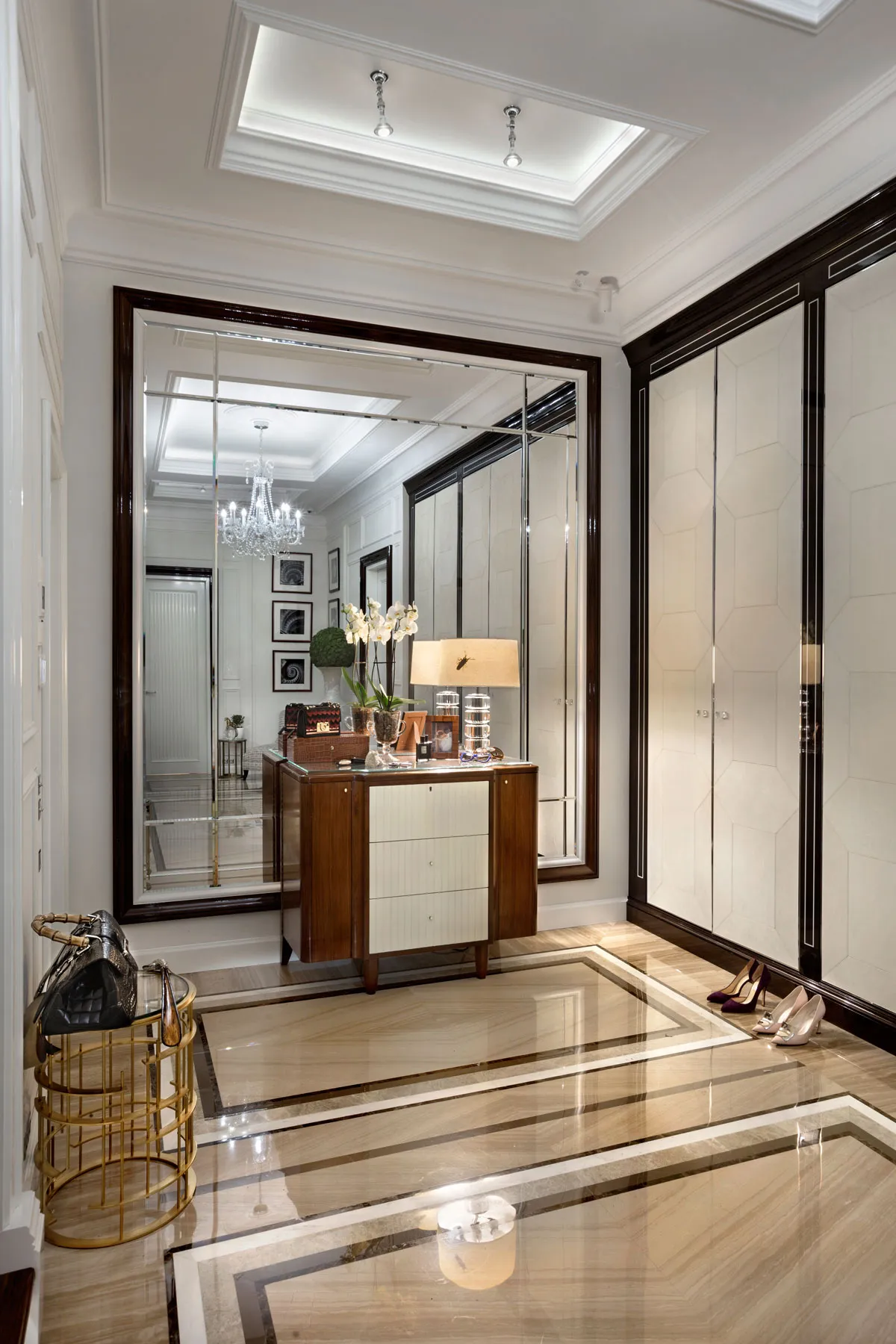 Частные апартаменты, "Нежин"