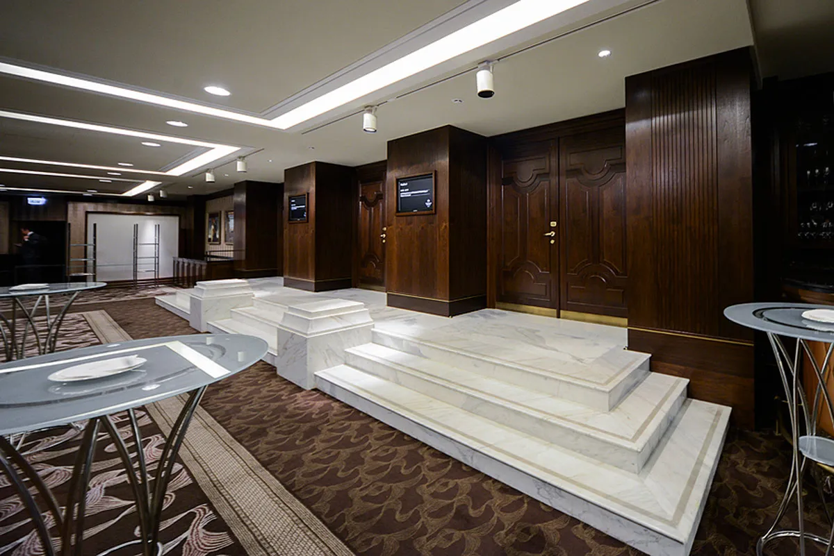 Отель "Balchug Kempinski" (Балчуг Кемпински) 