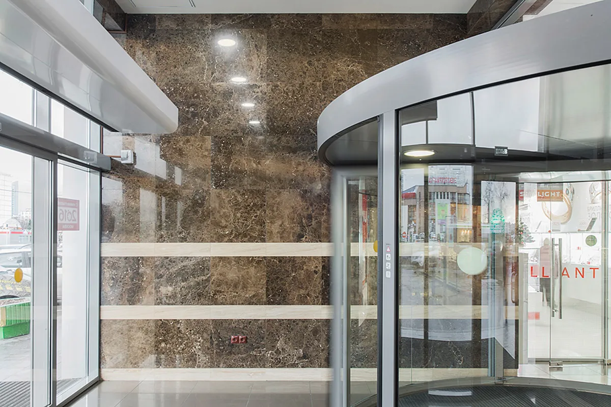 TC "Prazhskiy Passazh"