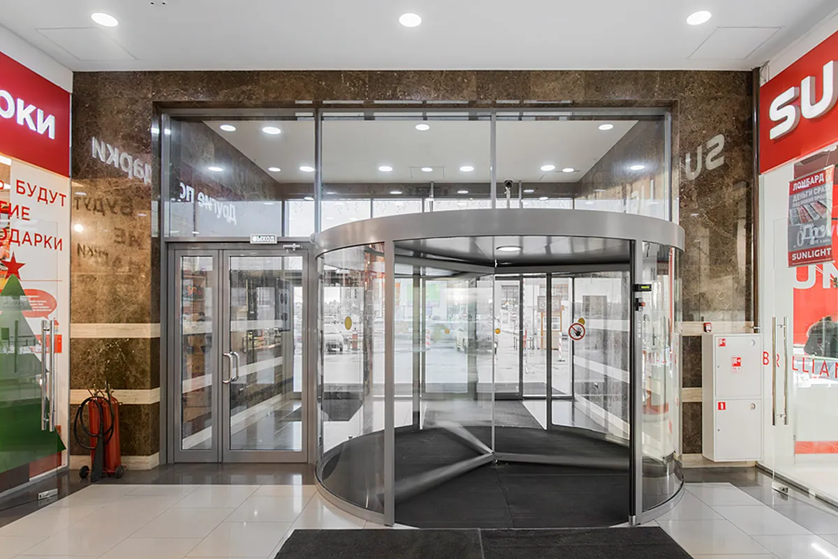 TC "Prazhskiy Passazh"