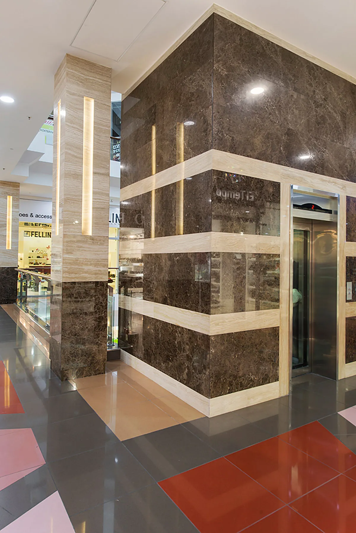 TC "Prazhskiy Passazh"